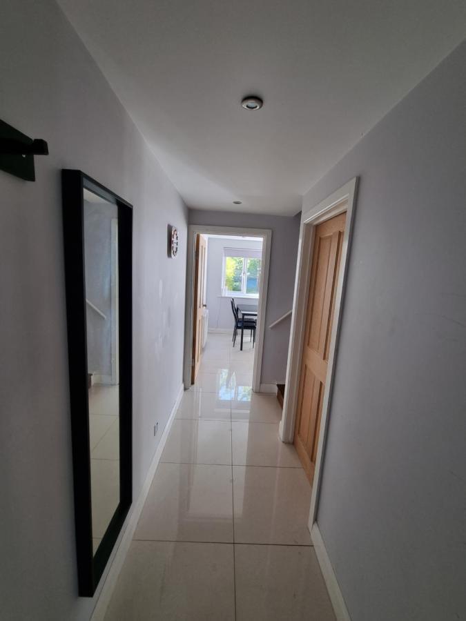 Single Room With En-Suite Shower Room In Zone 1 לונדון מראה חיצוני תמונה